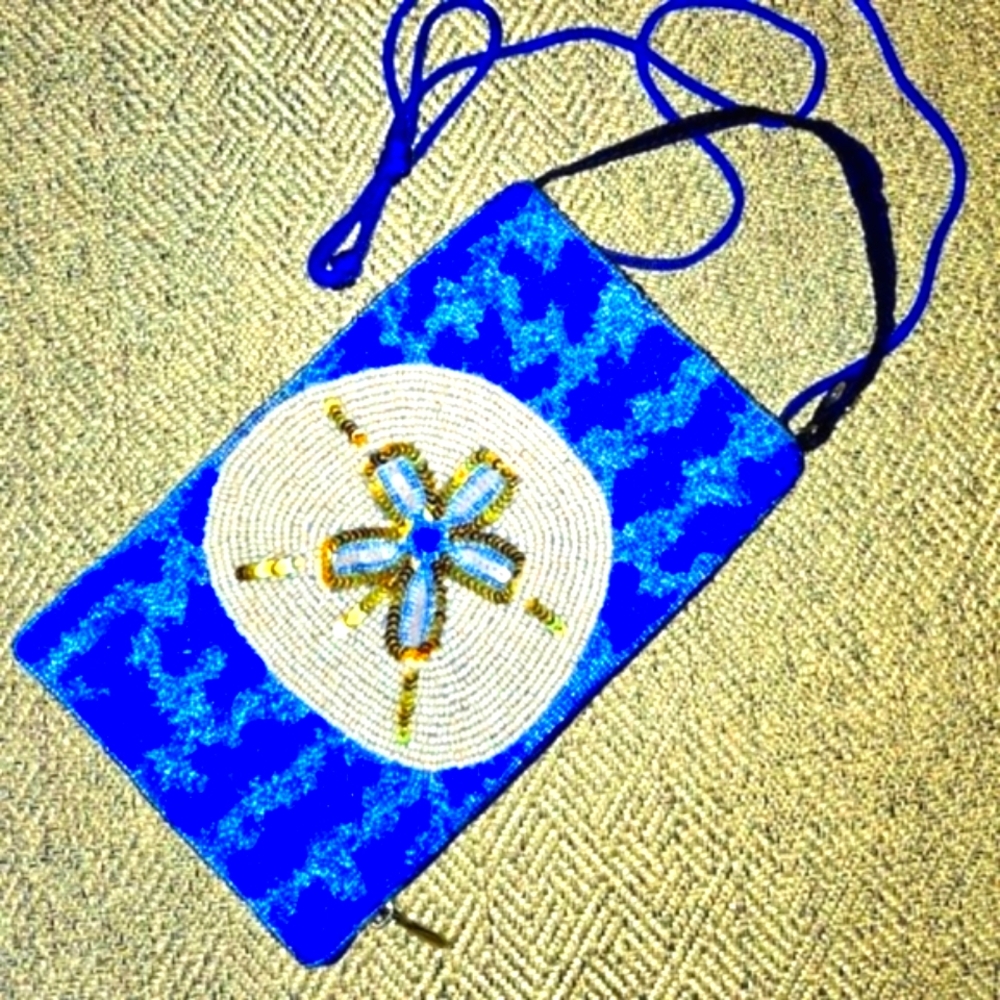 Bamboo Trading Company Sand Dollar Beaded Crossbody or Wristlet Bag - Picture 2 of 10